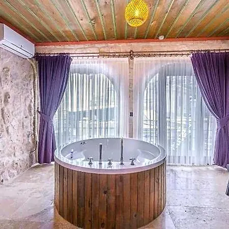Angel View Hotel *